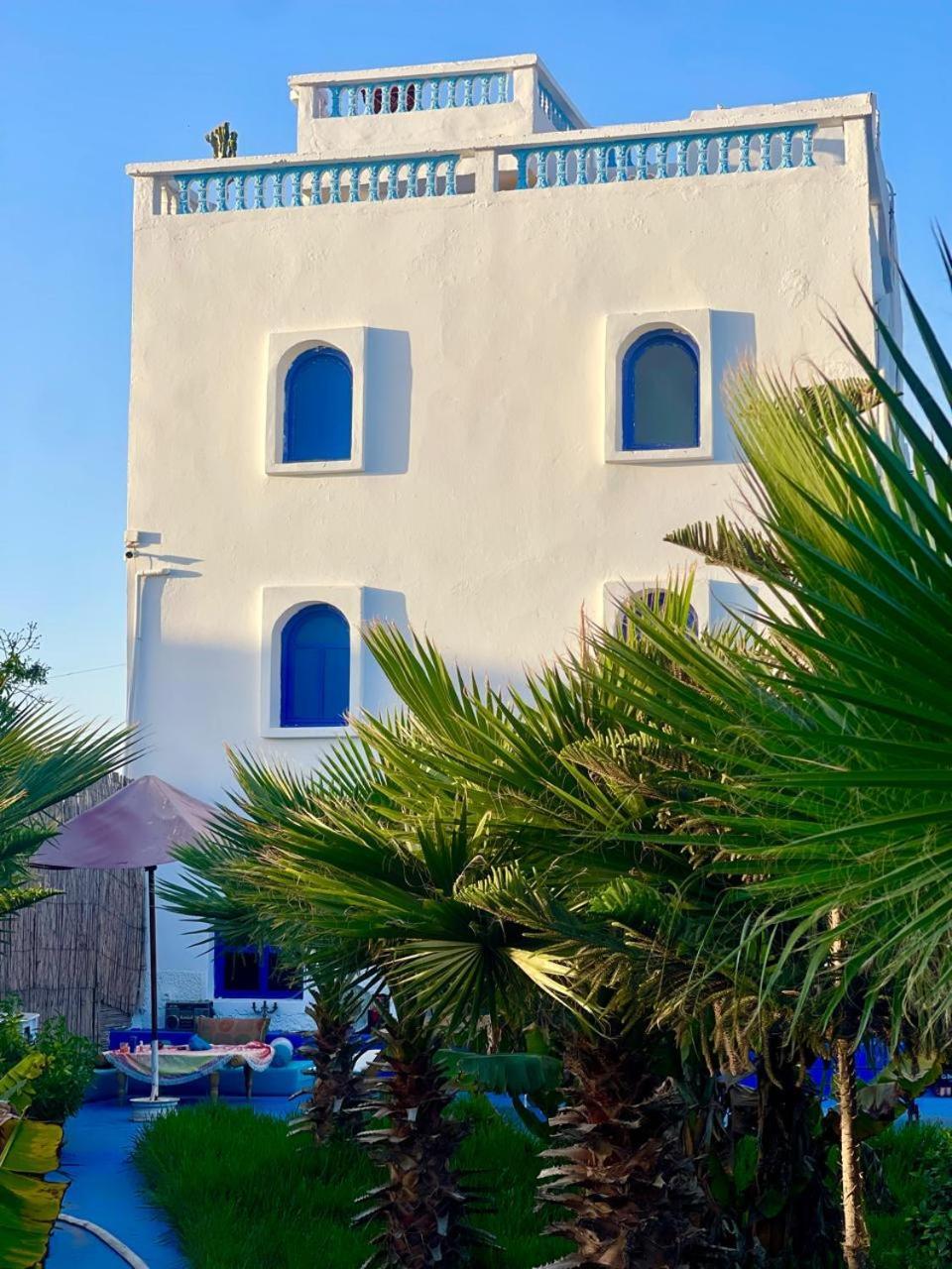 Surf & Salsa Ocean House Bed & Breakfast Tamraght Bagian luar foto